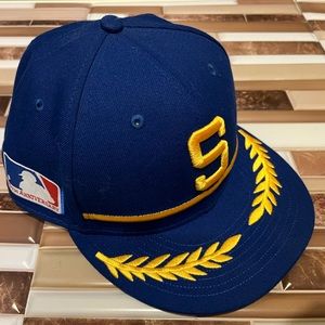 Seattle Mariners Throwback Fitted Brand New Size 7 5/8!